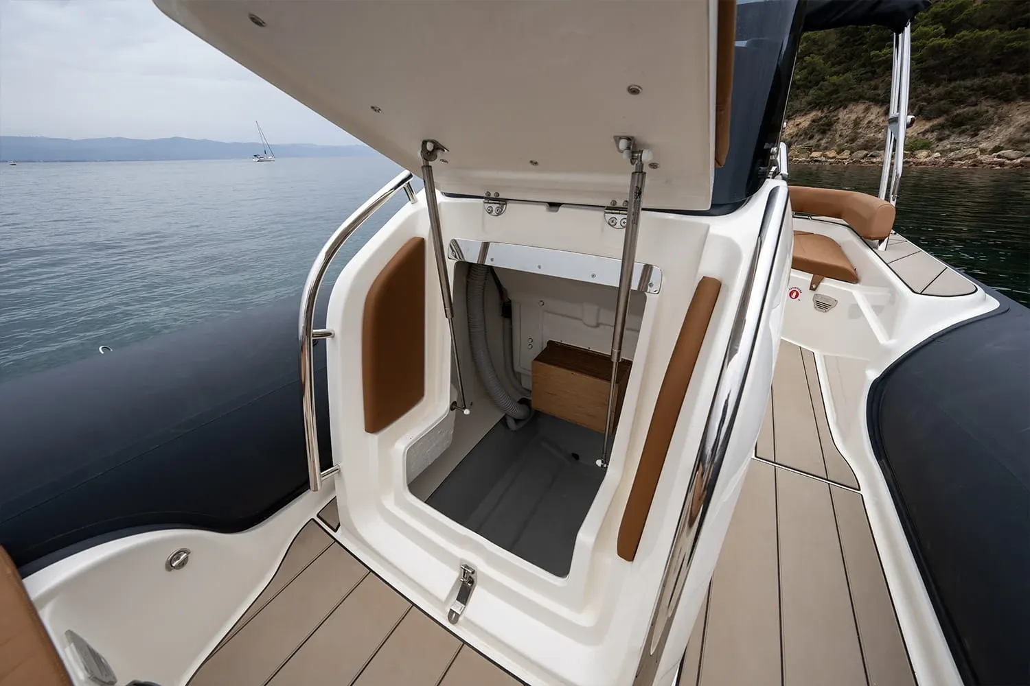 WeSea-Boats-684bd23ac944a.webp