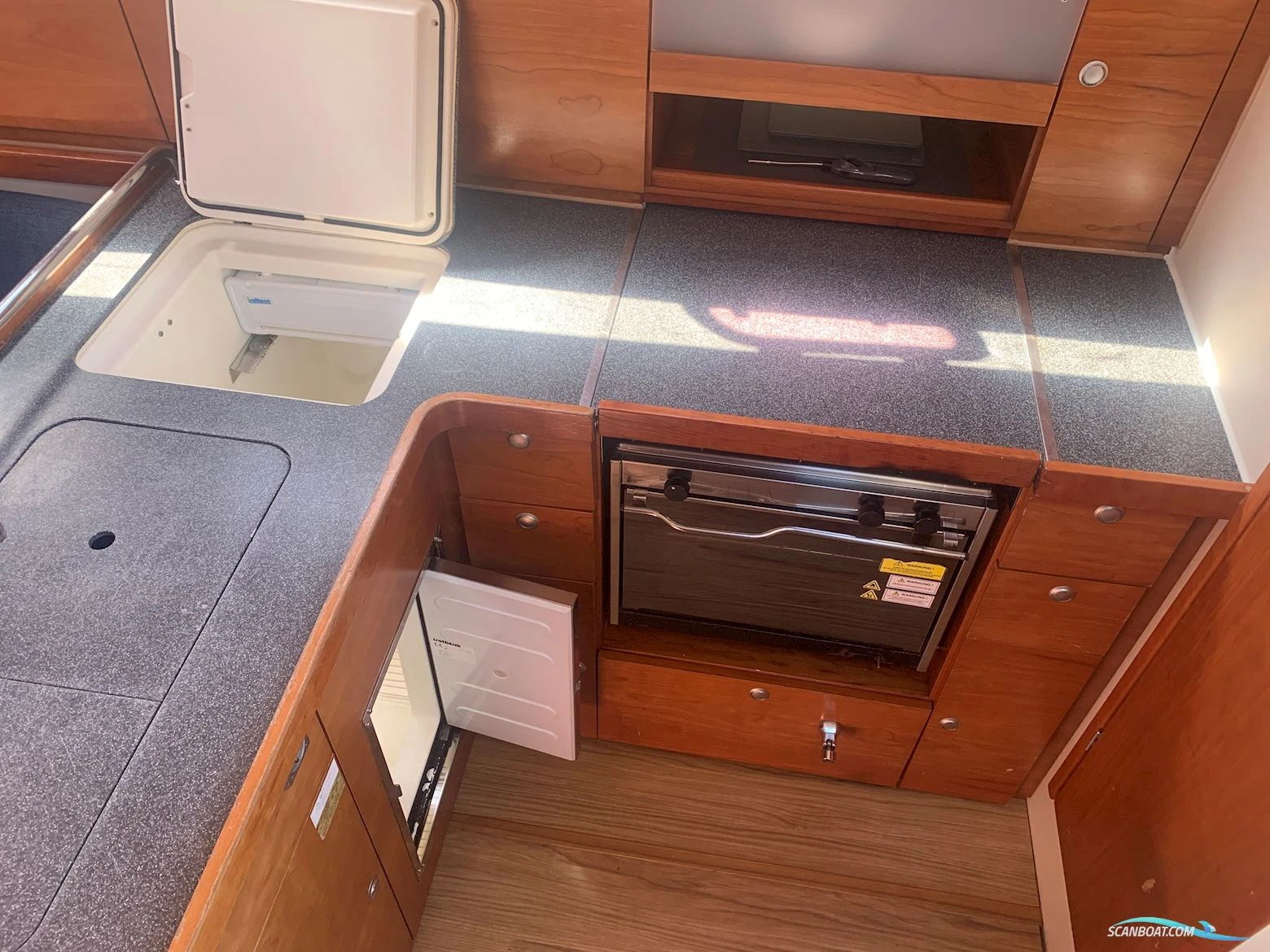 WeSea-Boats-AVIS-67fec4c7e7e5c.webp