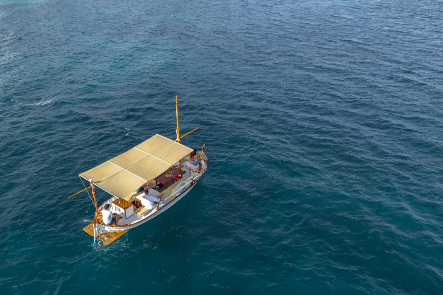 WeSea-Boats-Aineta-684aeb0a4a47e.webp