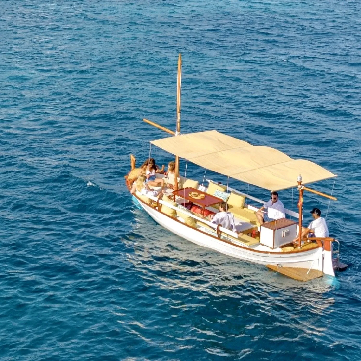 WeSea-Boats-Aineta-684aeb0c637fc.webp