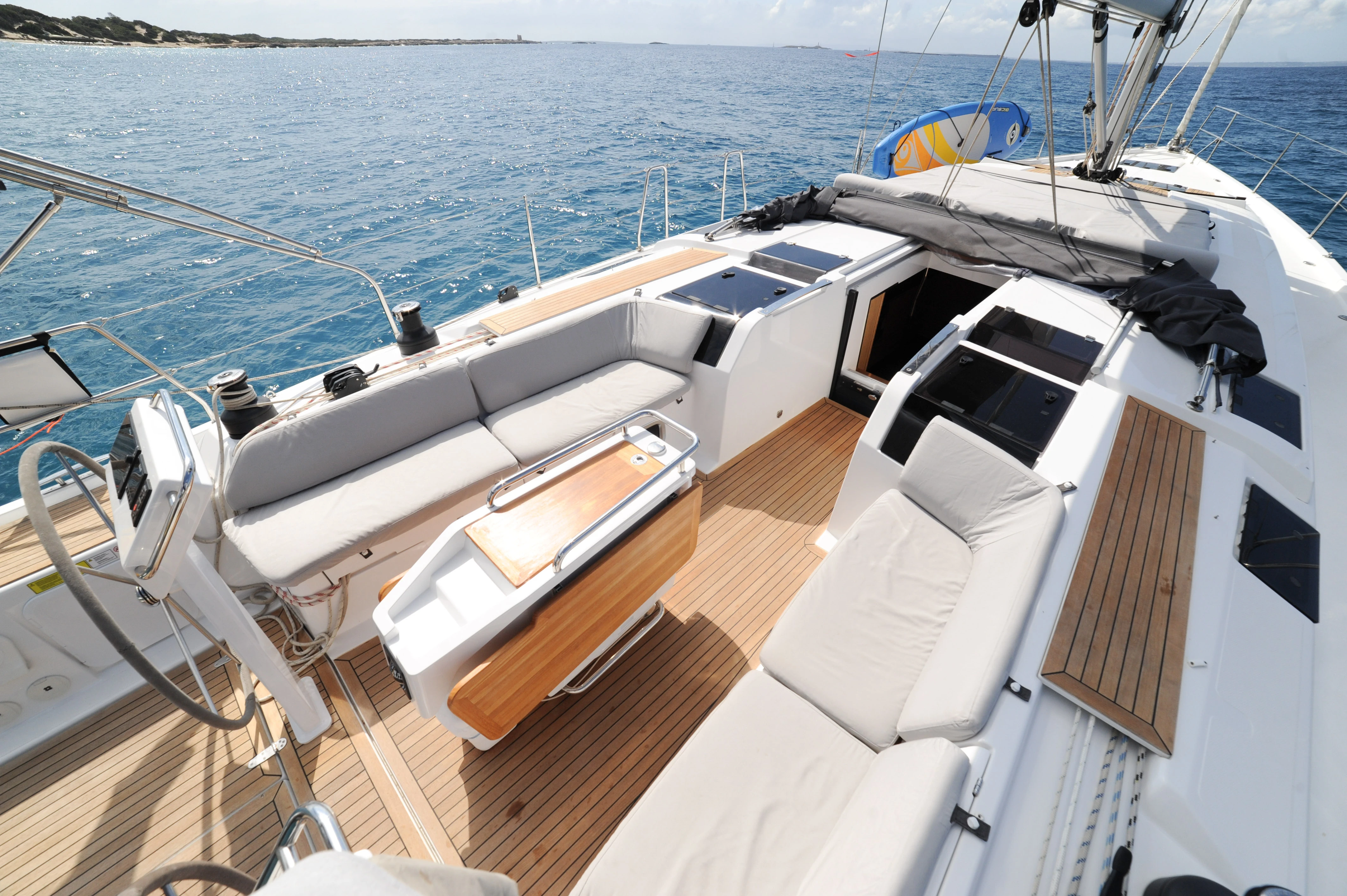 WeSea-Boats-Ariel-67e0731e12191.webp