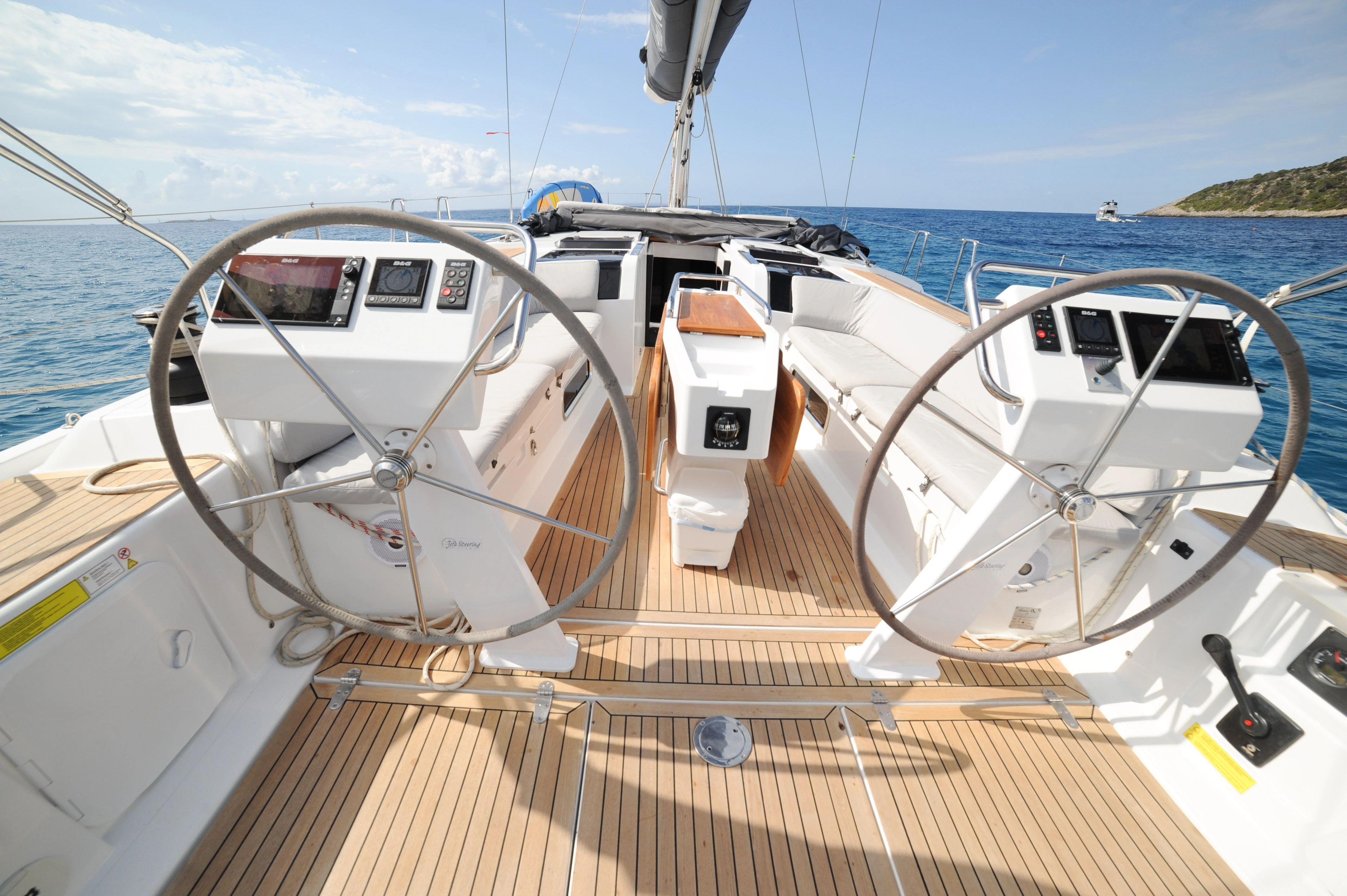 WeSea-Boats-Ariel-67e0732238f0d.webp