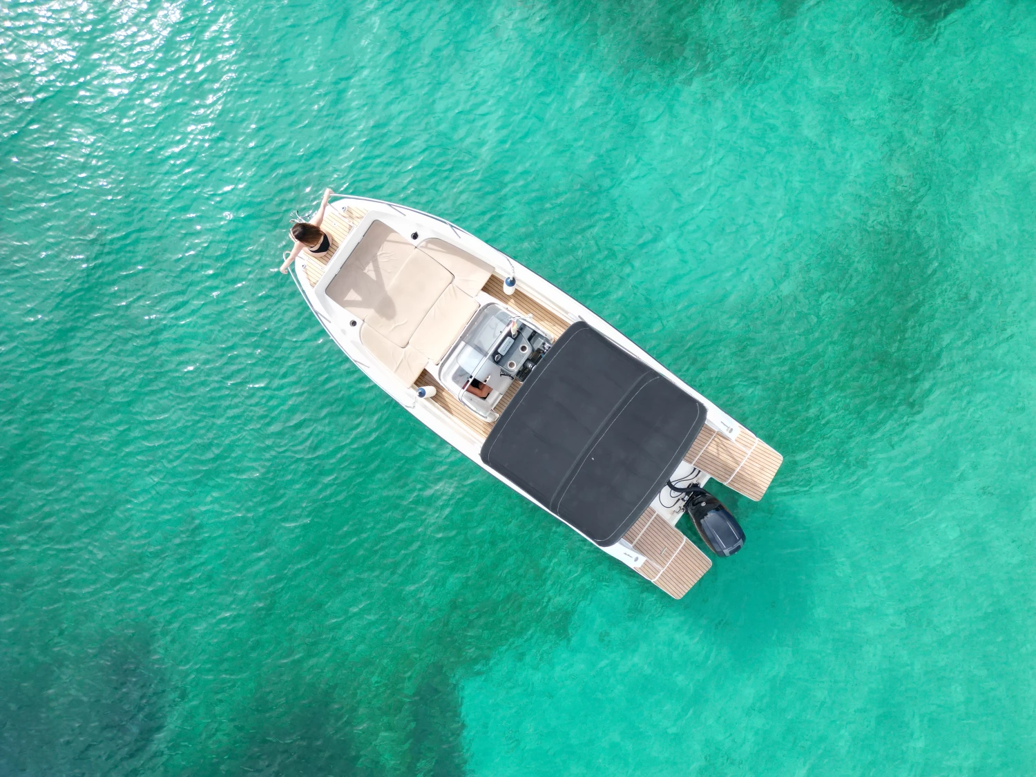 WeSea-Boats-Canariona-685baef27d72e.webp
