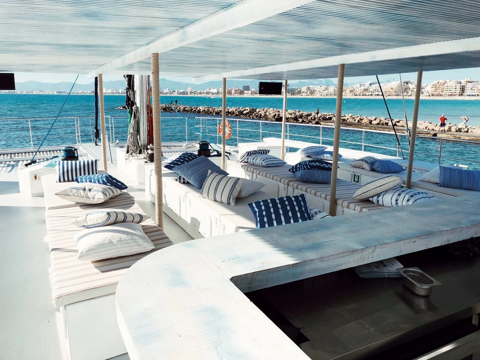 WeSea-Boats-Catamaran-67e42c95c5ef0.webp
