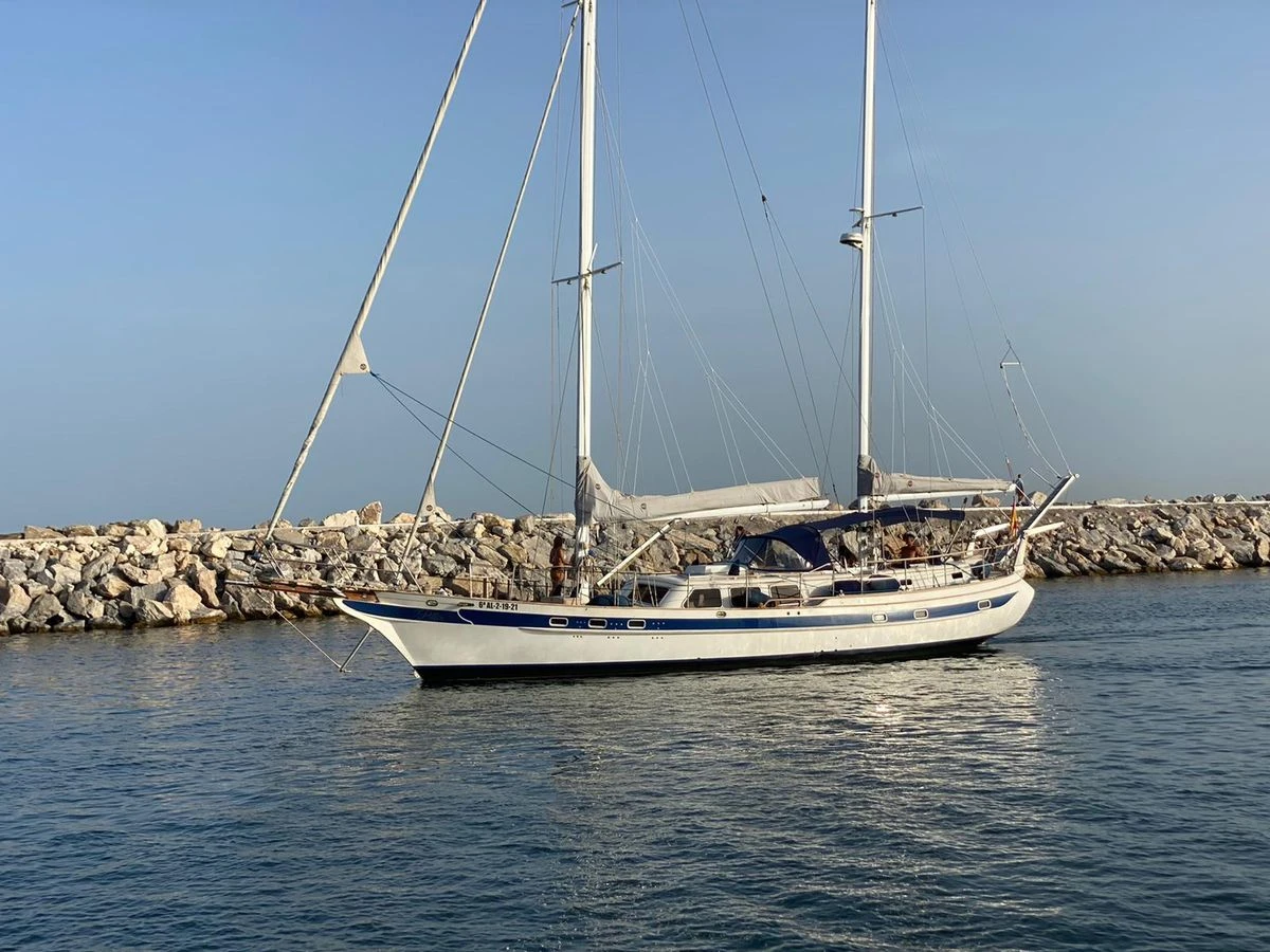 WeSea-Boats-Classic-Sailboat-67f7ef95e5890.webp
