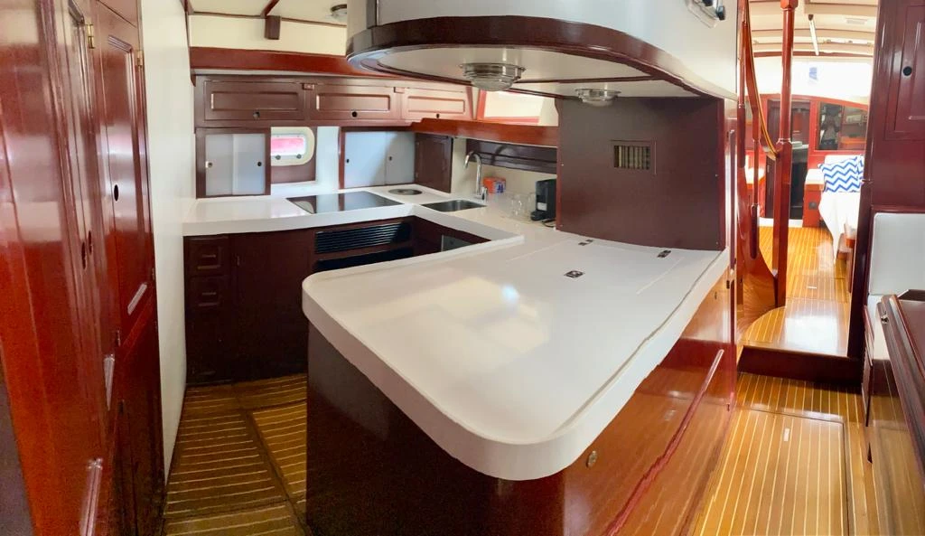 WeSea-Boats-Classic-Sailboat-67f7efdea7a15.webp