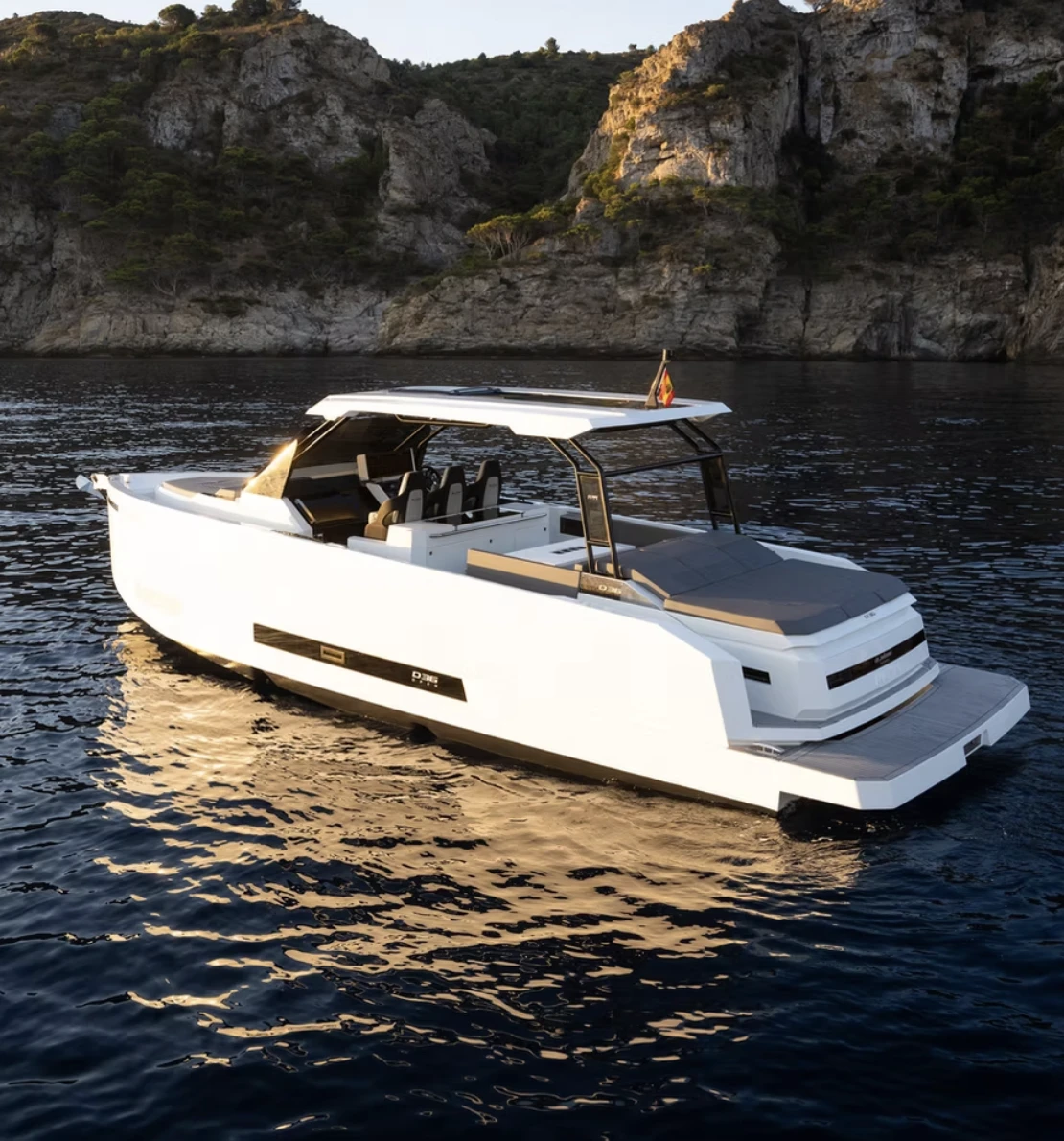 WeSea-Boats-De-Antonio-36-hard-top-67f77aa5db7cf.webp