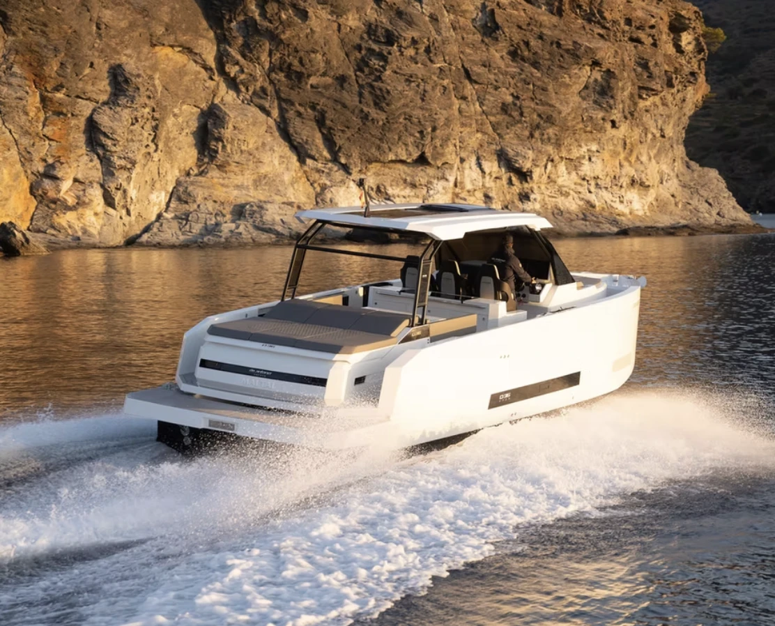 WeSea-Boats-De-Antonio-36-hard-top-67f77ac1d52aa.webp
