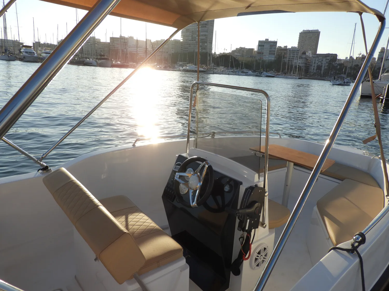 WeSea-Boats-Delphis-6846caf32c77d.webp