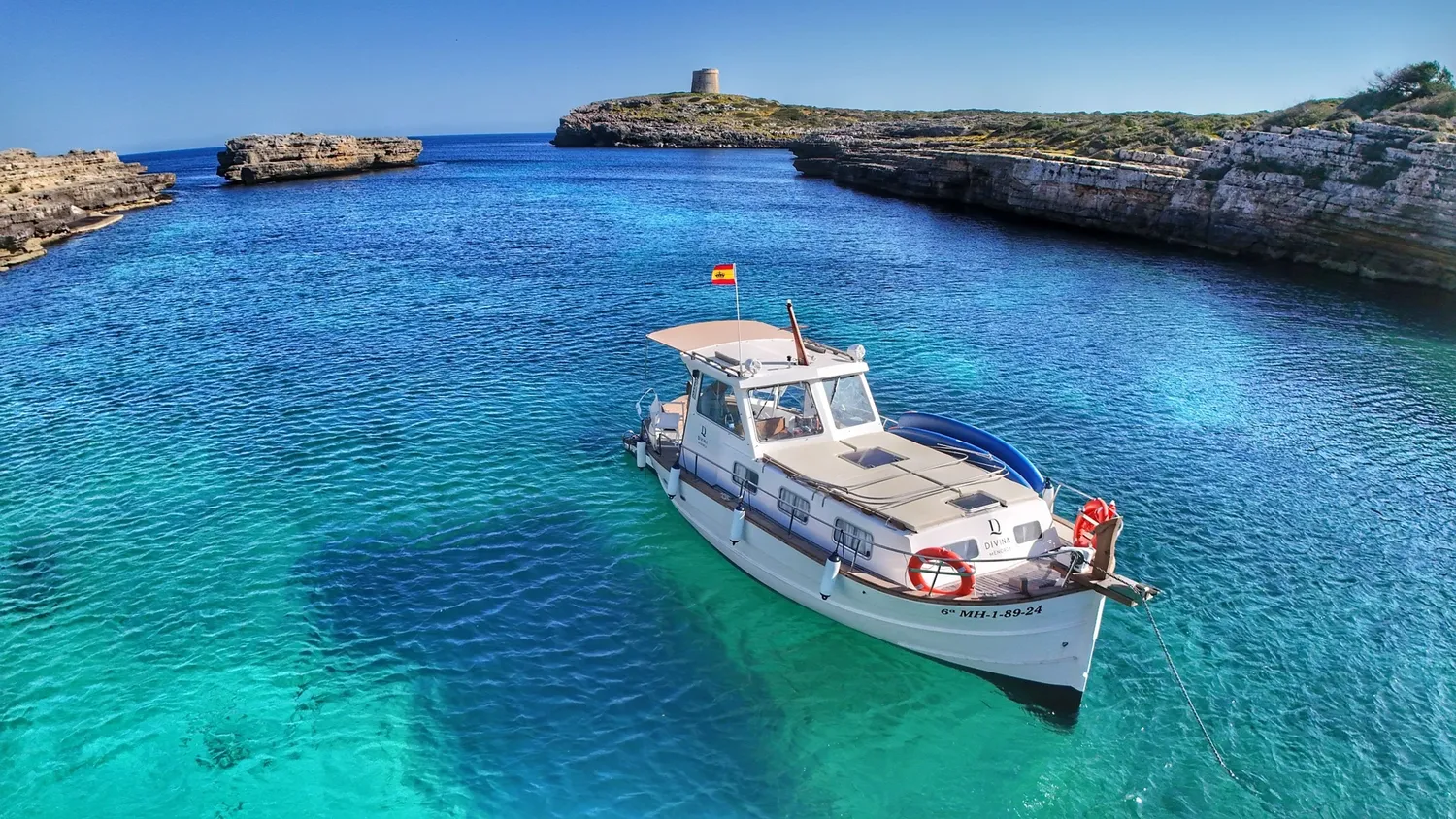 WeSea-Boats-Divina-l-68407c073aecc.webp
