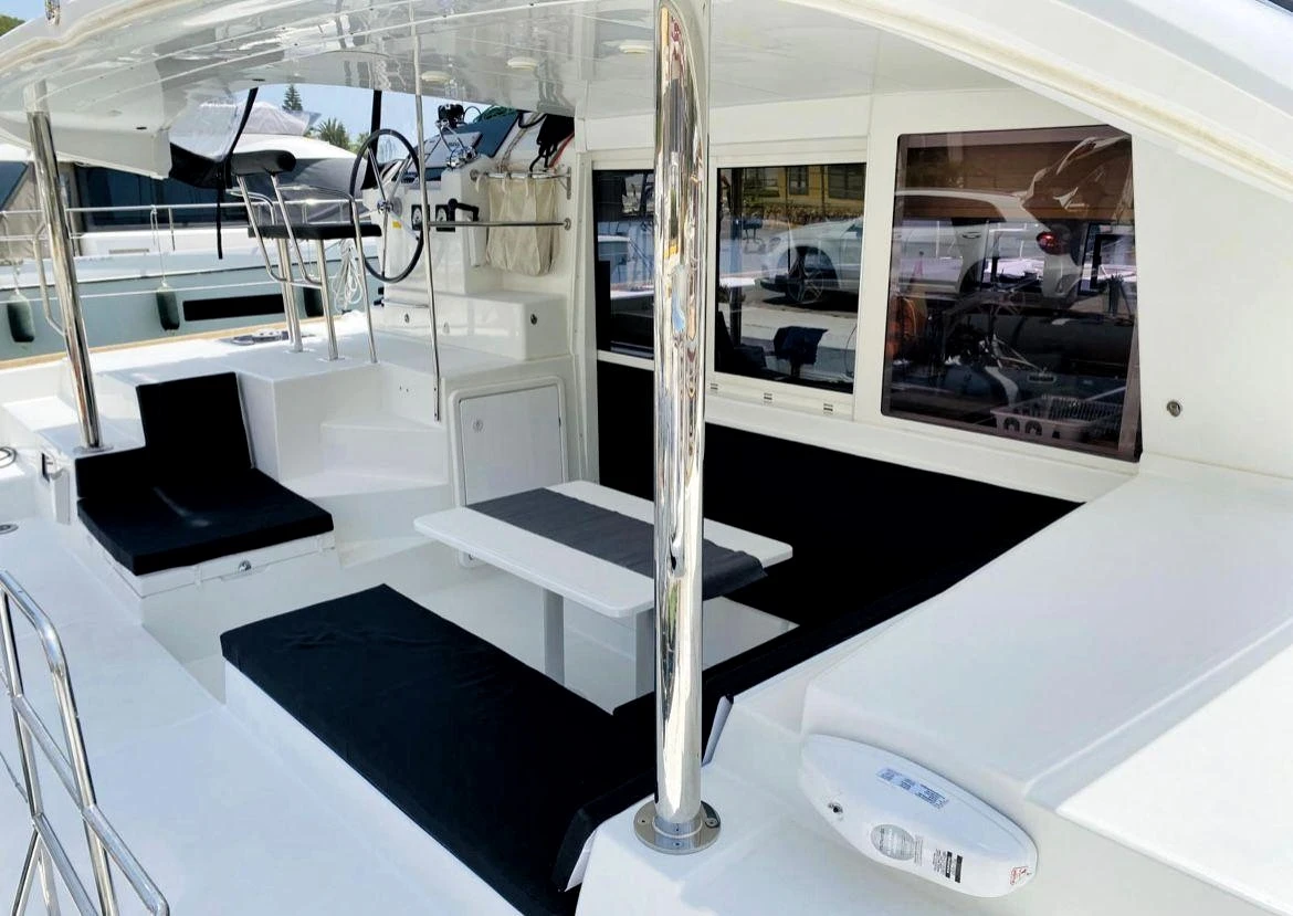 WeSea-Boats-Esmeralda-67fe38cec6135.webp