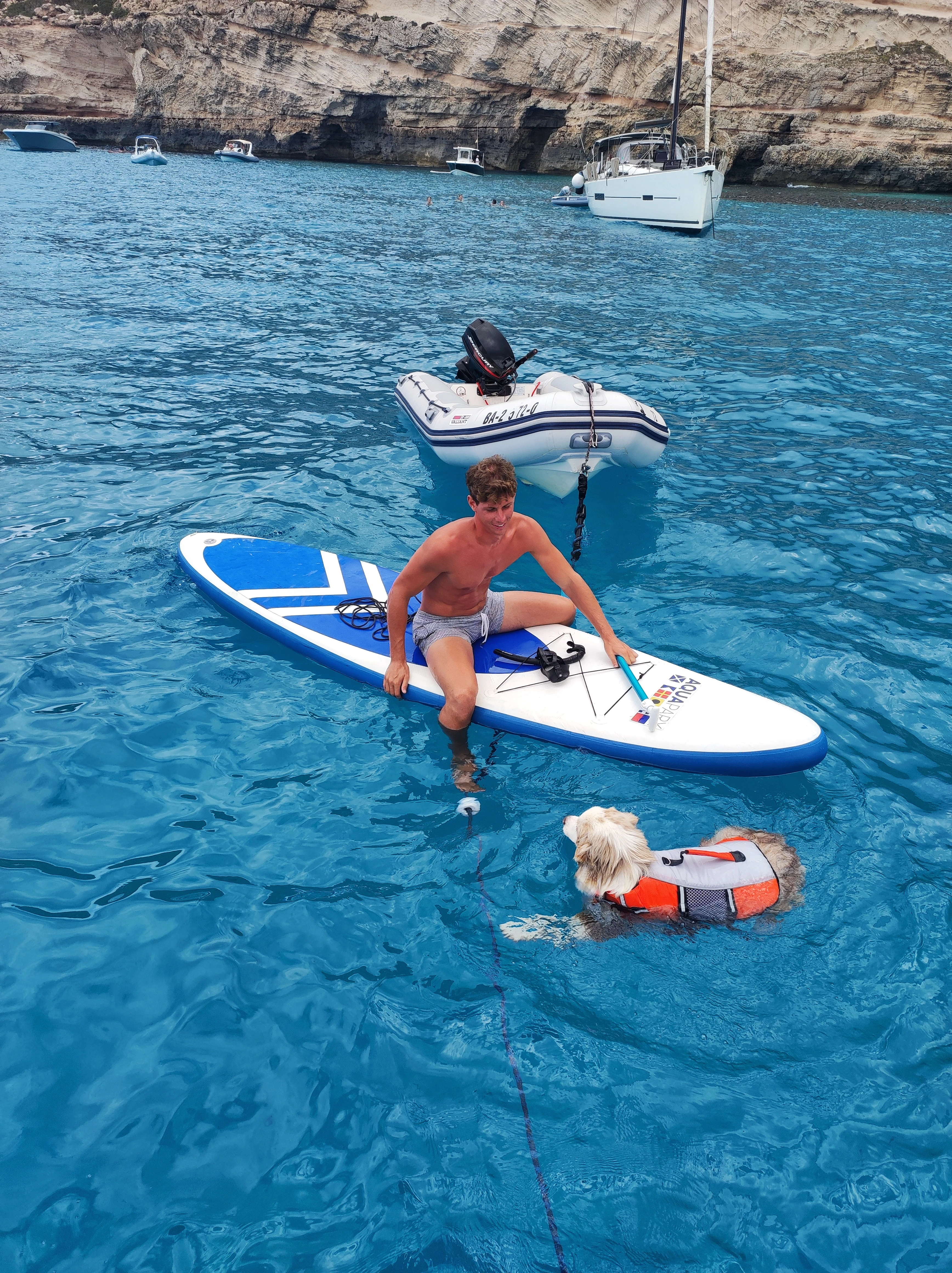 WeSea-Boats-Gran-Azul-67fe17a7cff4d.webp