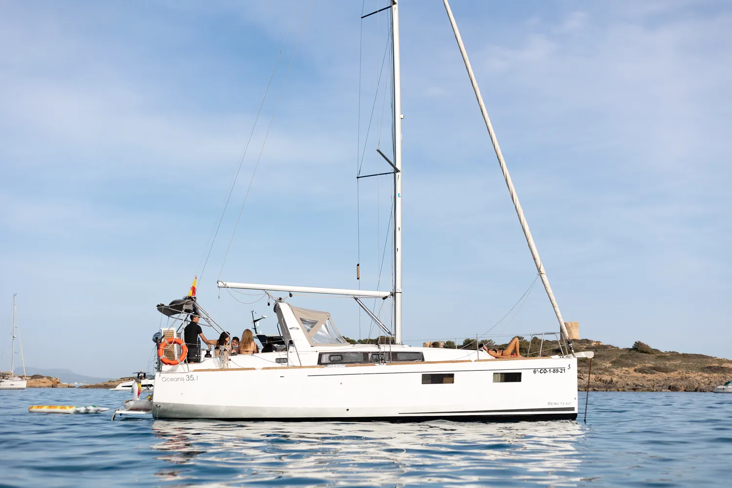 WeSea-Boats-Islander-6841e61a1b1cf.webp