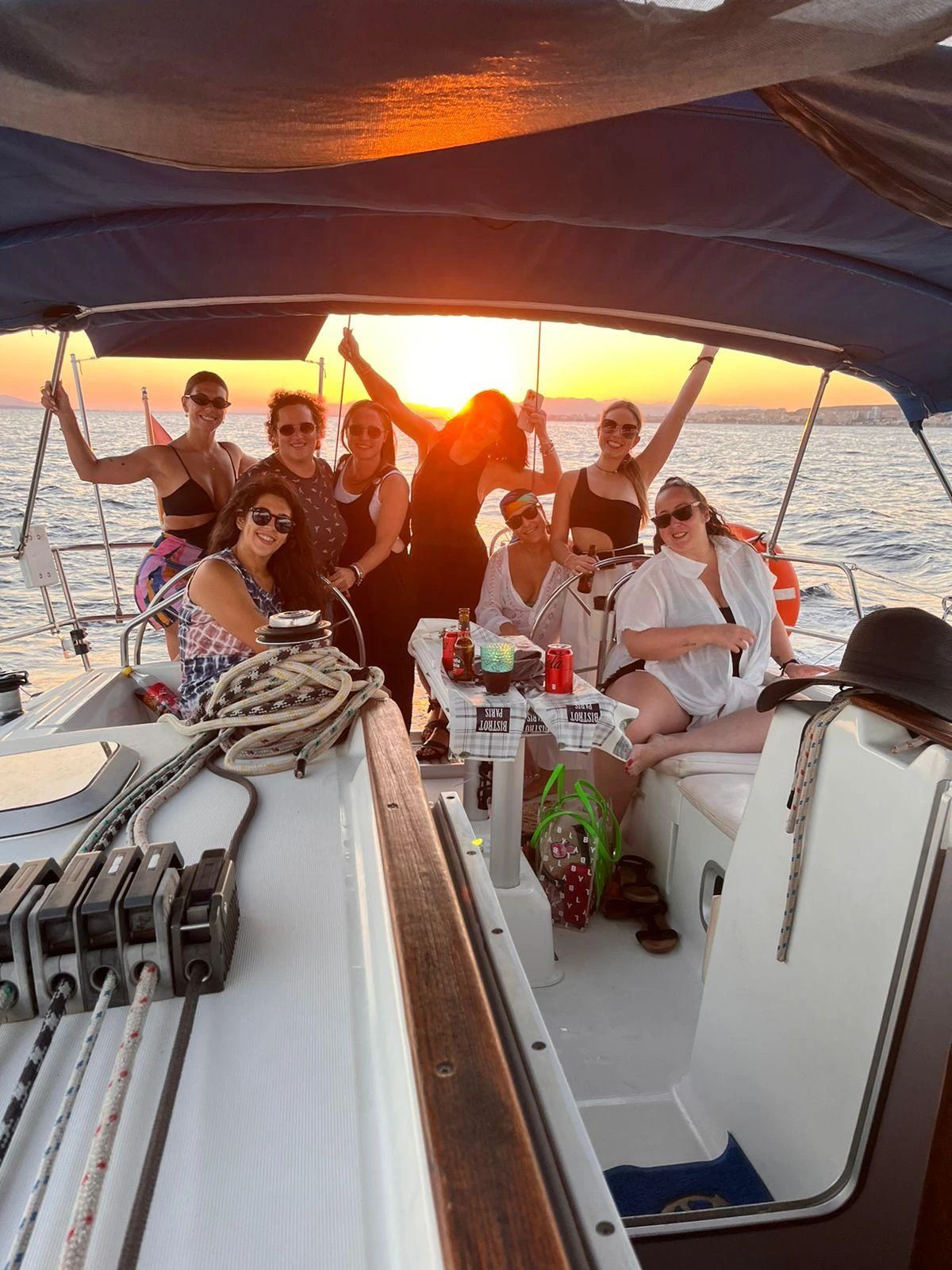 WeSea-Boats-Jimena-67fcef08dfa5e.webp