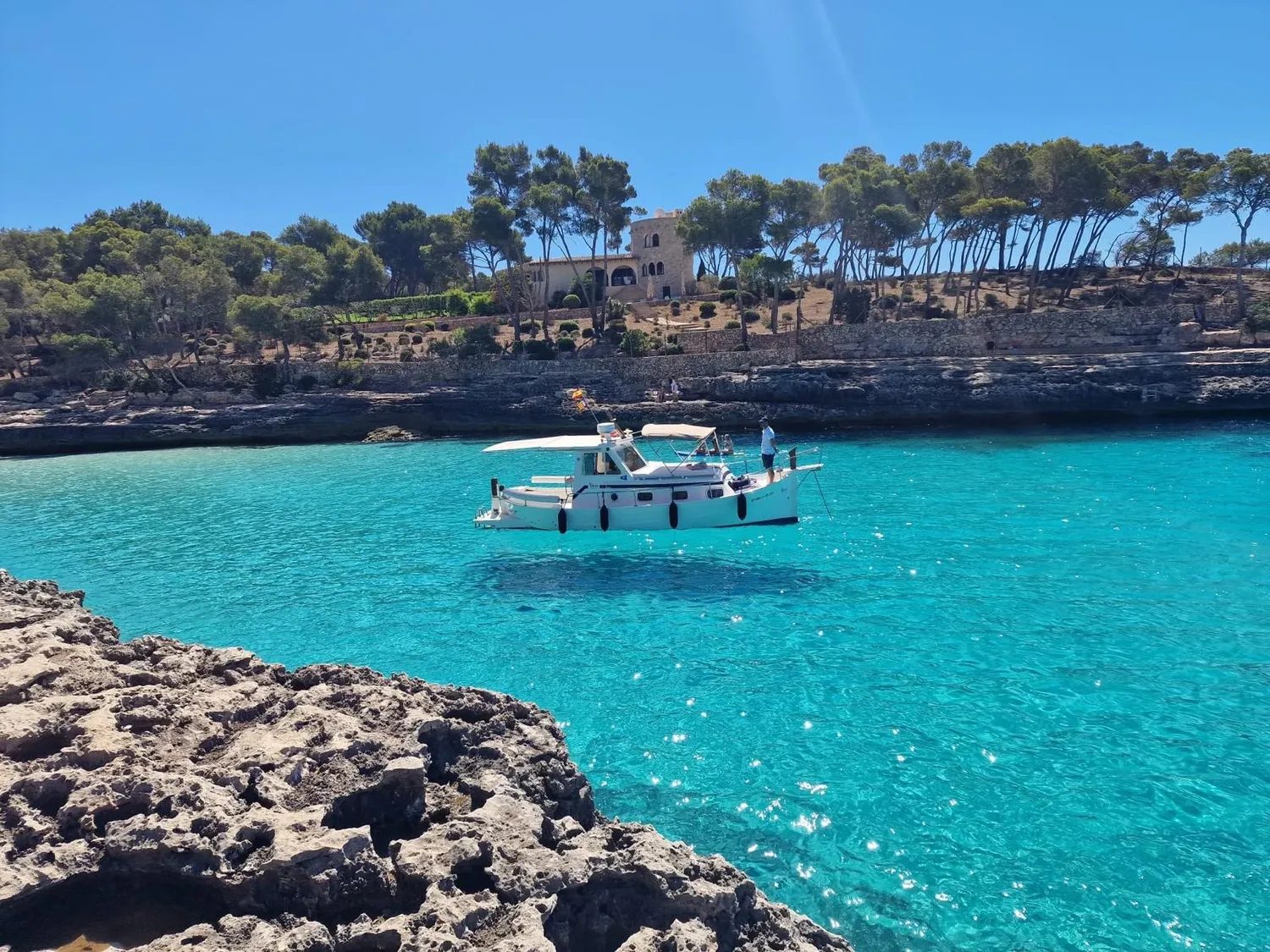 WeSea-Boats-Llampada-dos-68474b09ebdcc.webp
