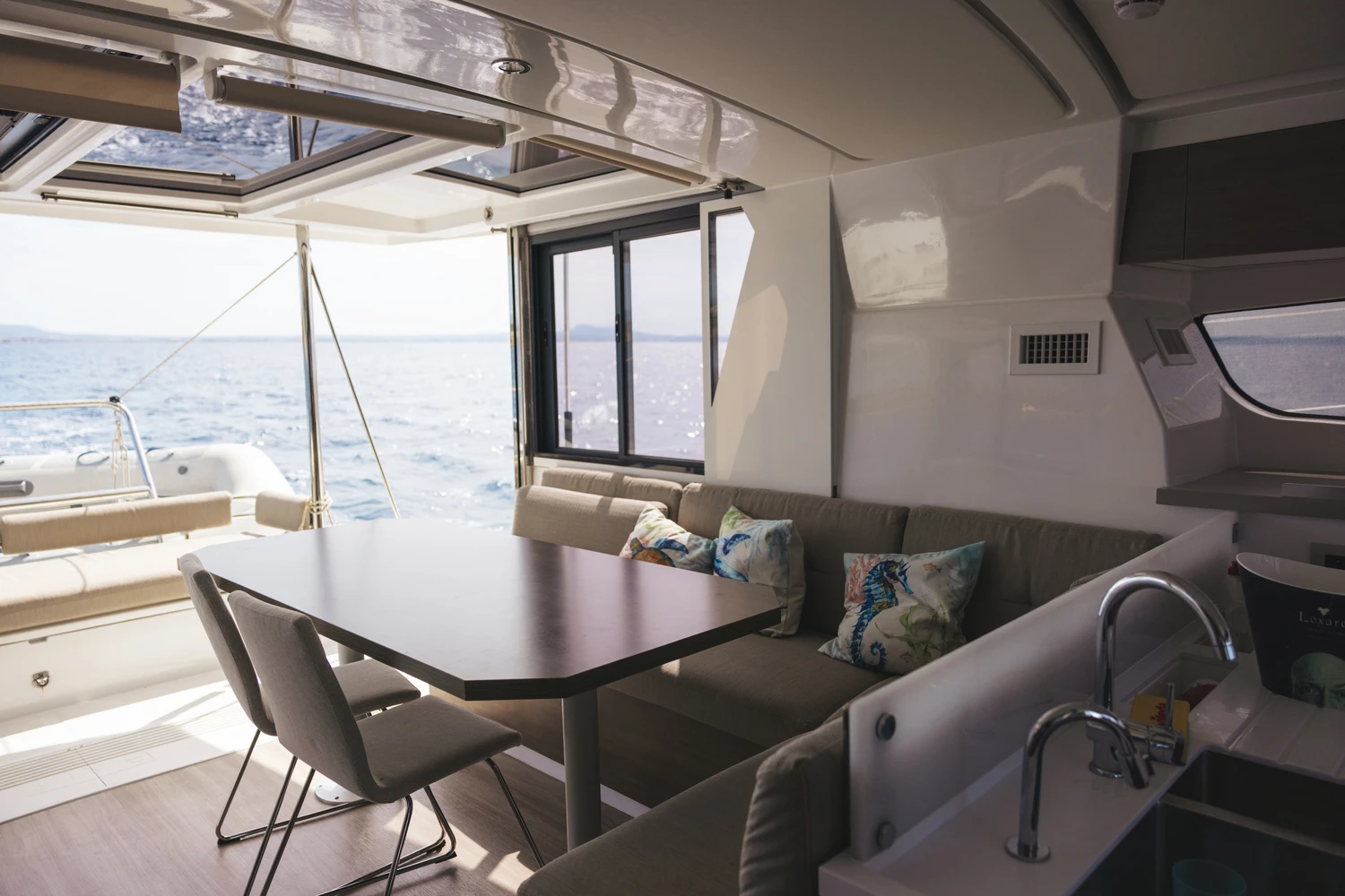 WeSea-Boats-Loxarel-68246f94399e5.webp
