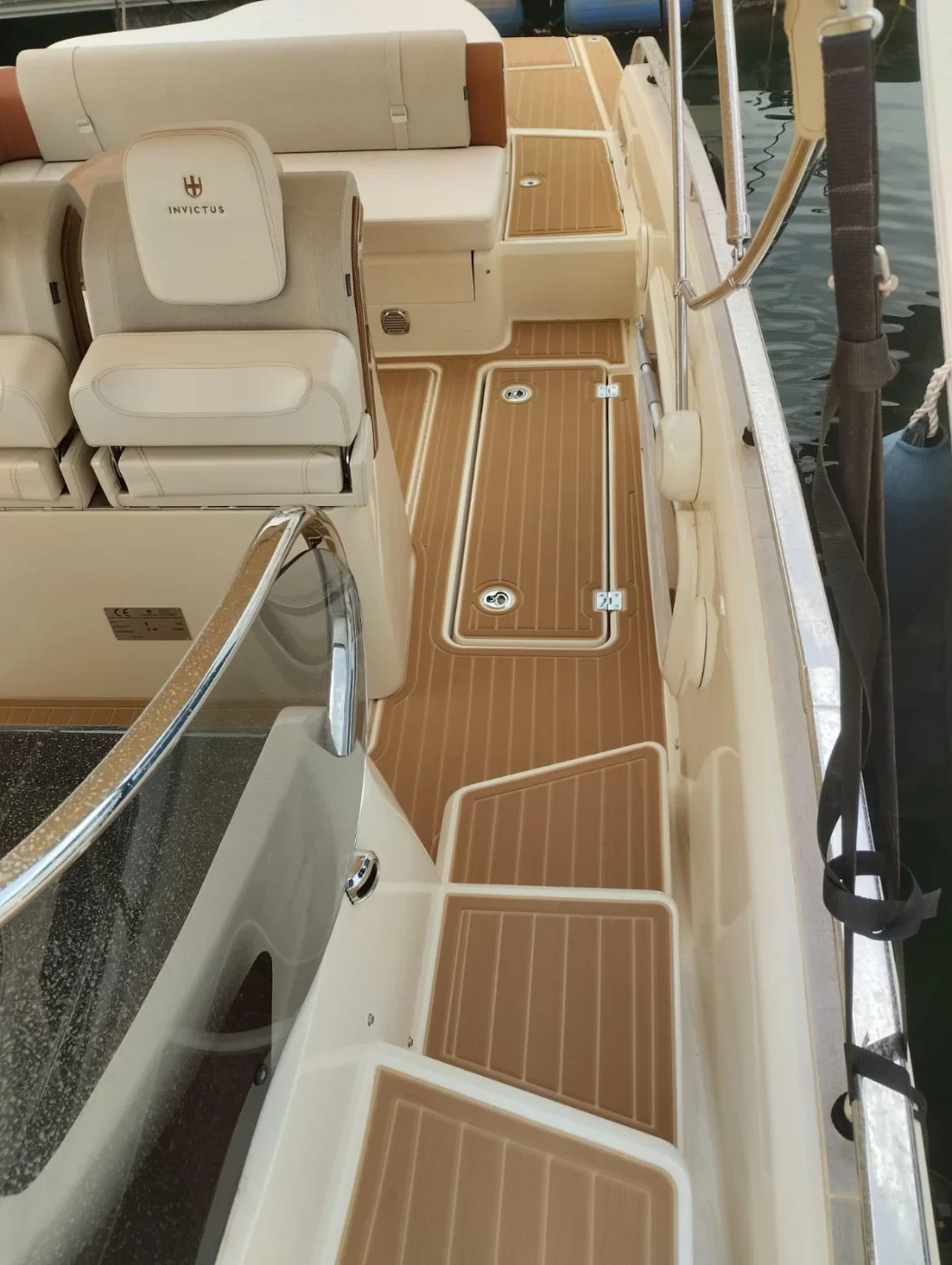 WeSea-Boats-MY-V-67f6936d44bf0.webp