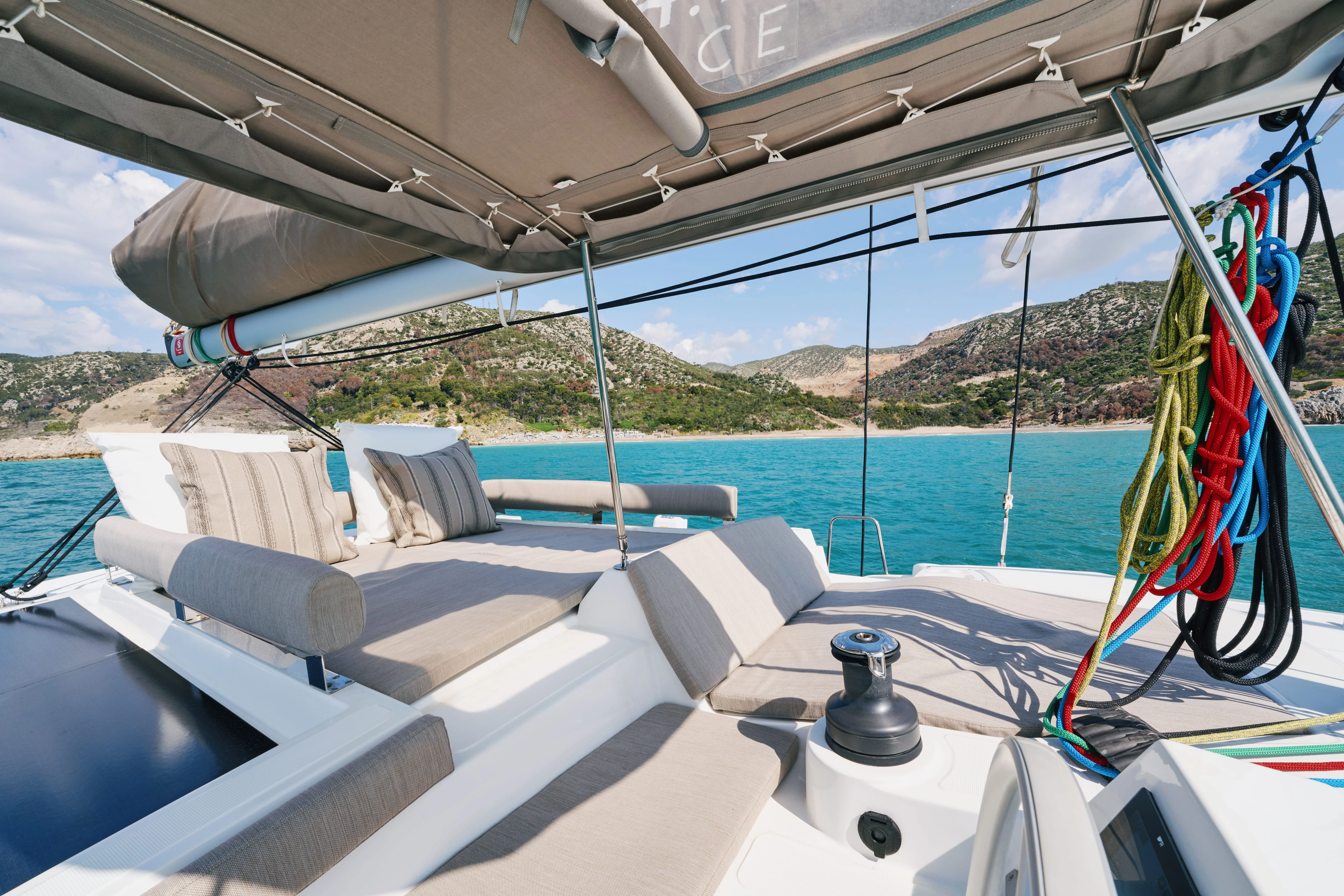 WeSea-Boats-Manuela-680f407699cc0.webp