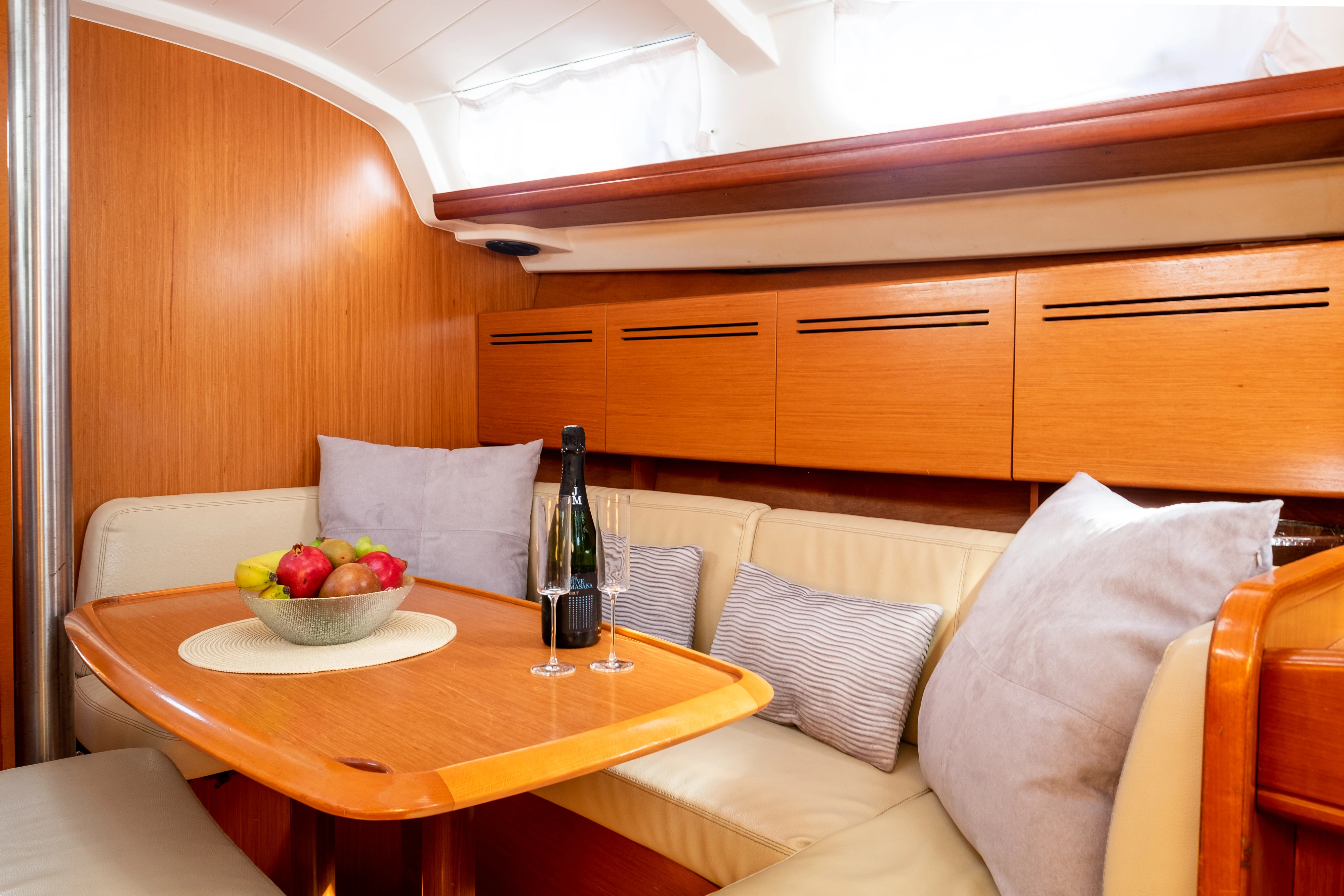 WeSea-Boats-Mistral-683364a9ea1ce.webp