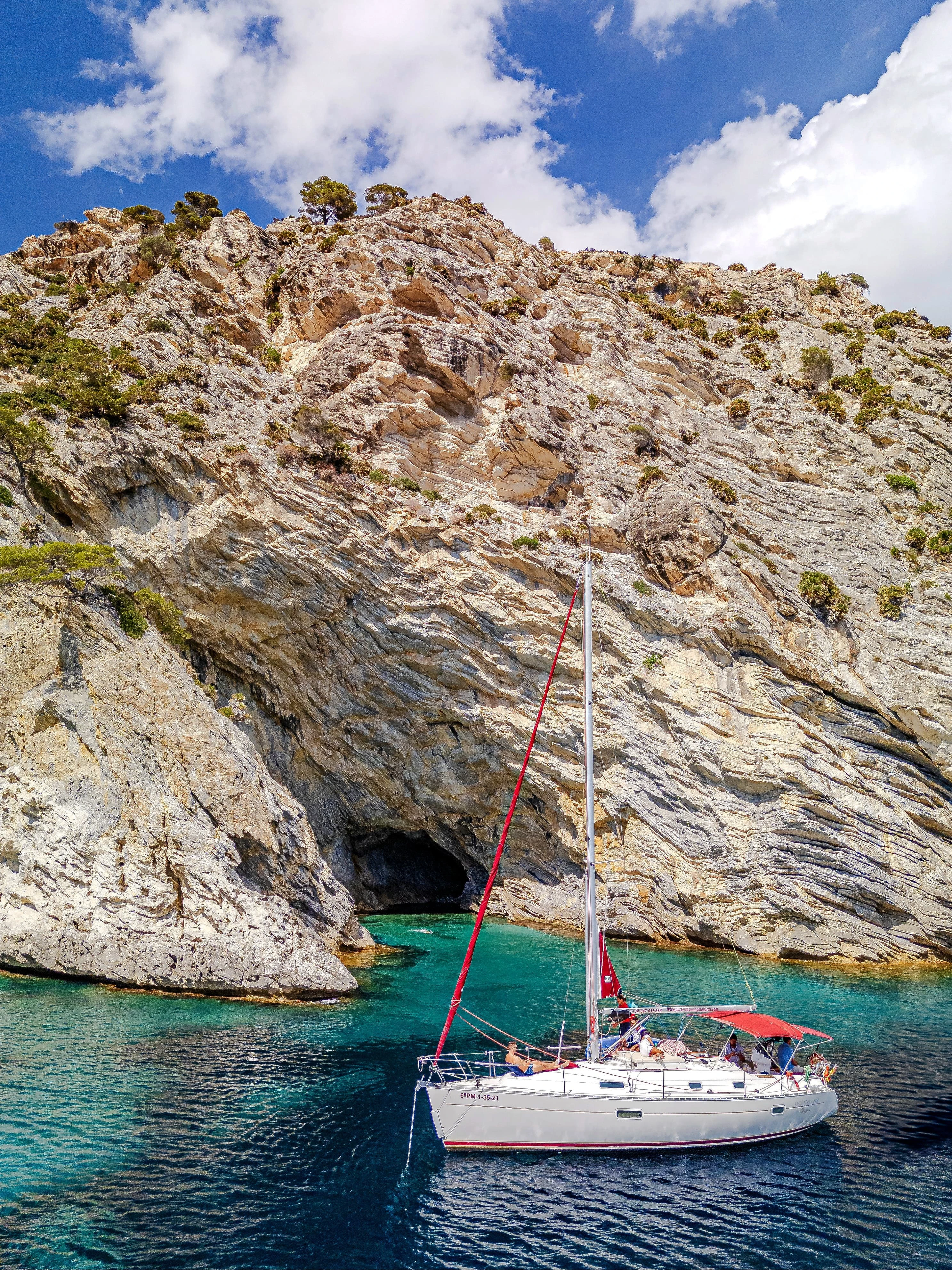 WeSea-Boats-Pura-vida-67fb8c0172c5a.webp