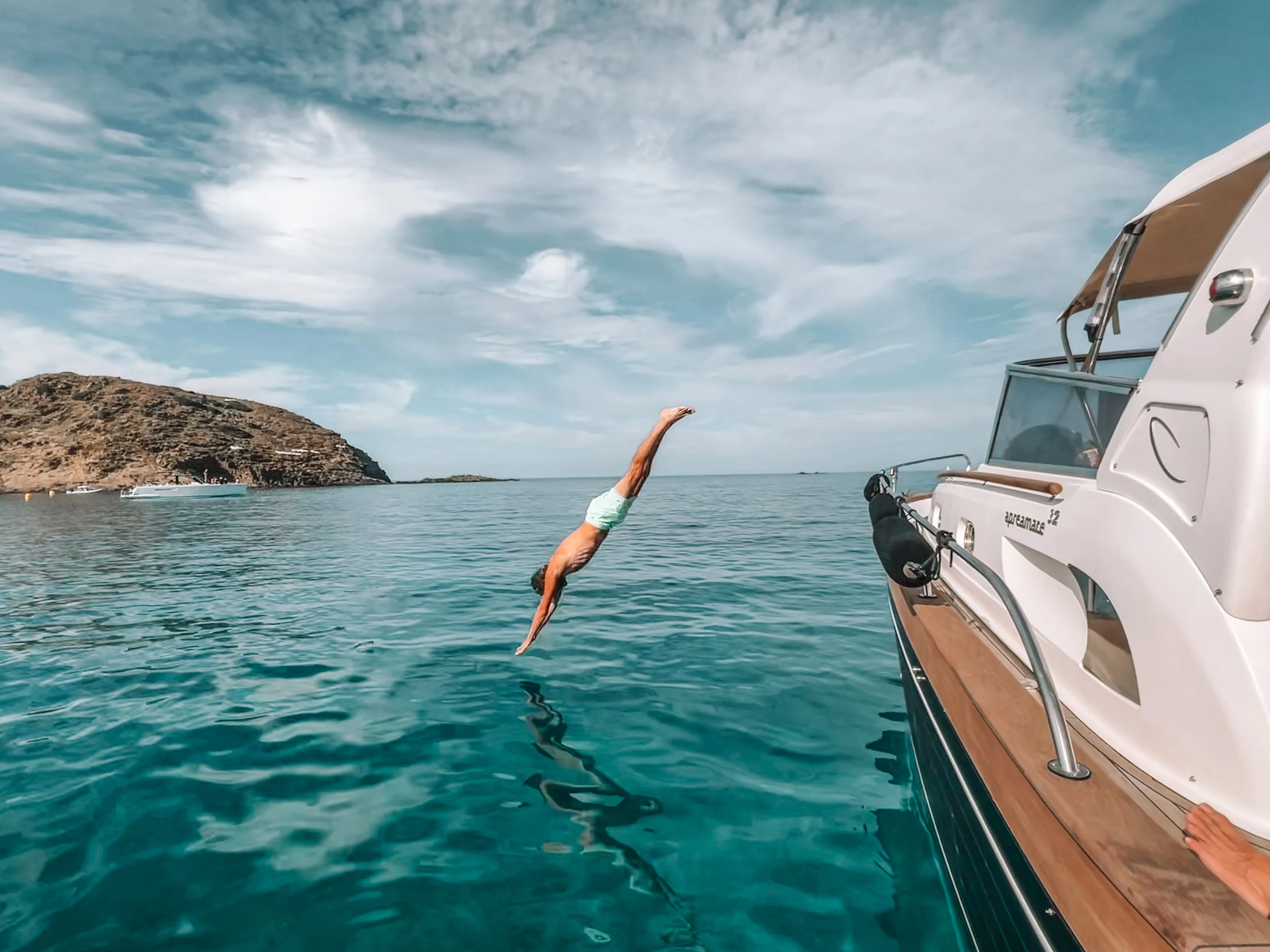 WeSea-Boats-Rabella-680ded7cb4c0e.webp