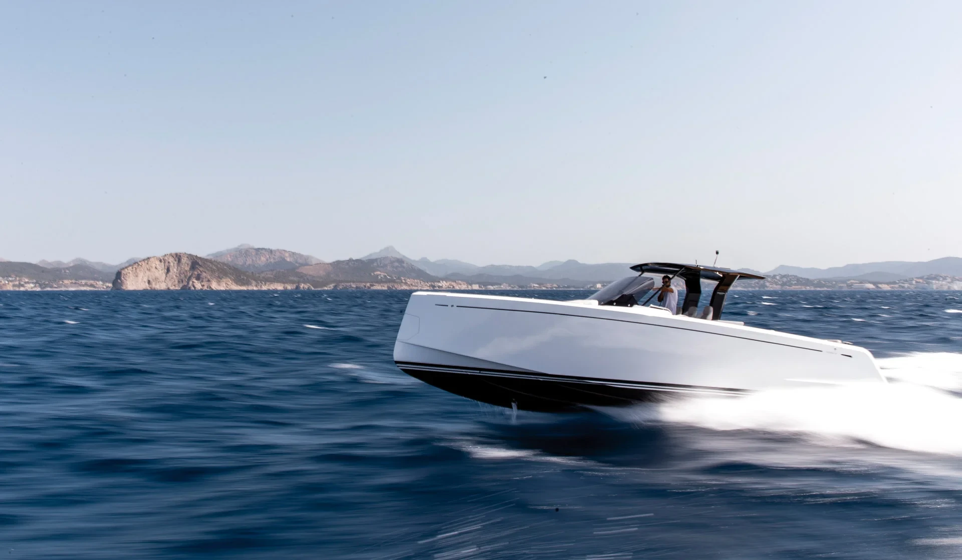 WeSea-Boats-Roll-67f778bdc94ab.webp