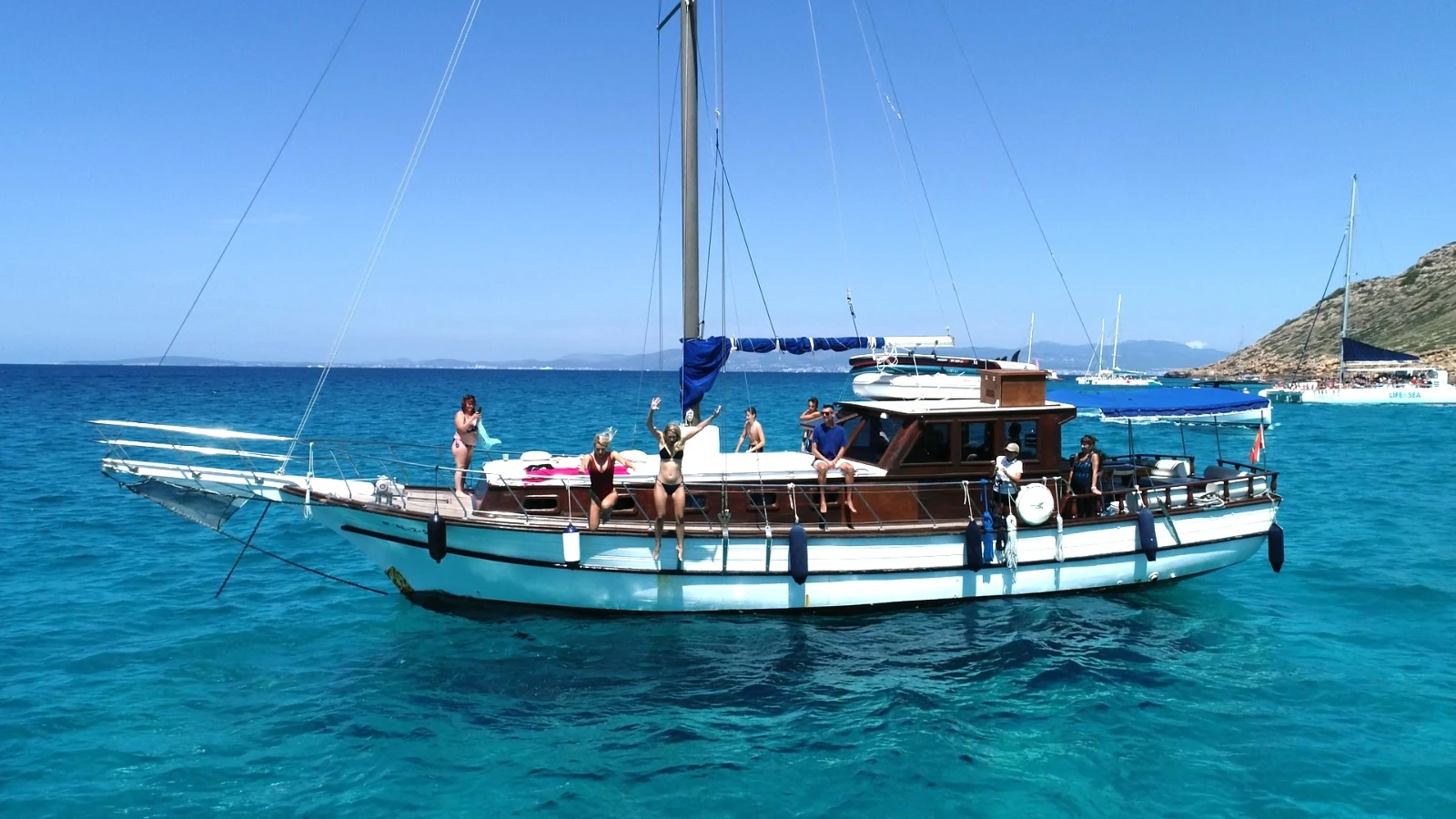 WeSea-Boats-Suite-del-Mar-6830ad9827873.webp