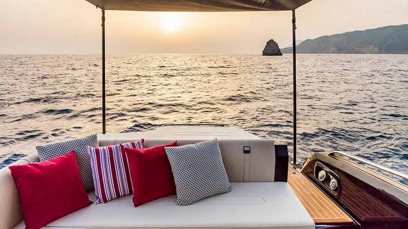 WeSea-Boats-Tucana-IV-67f40df4a7050.webp