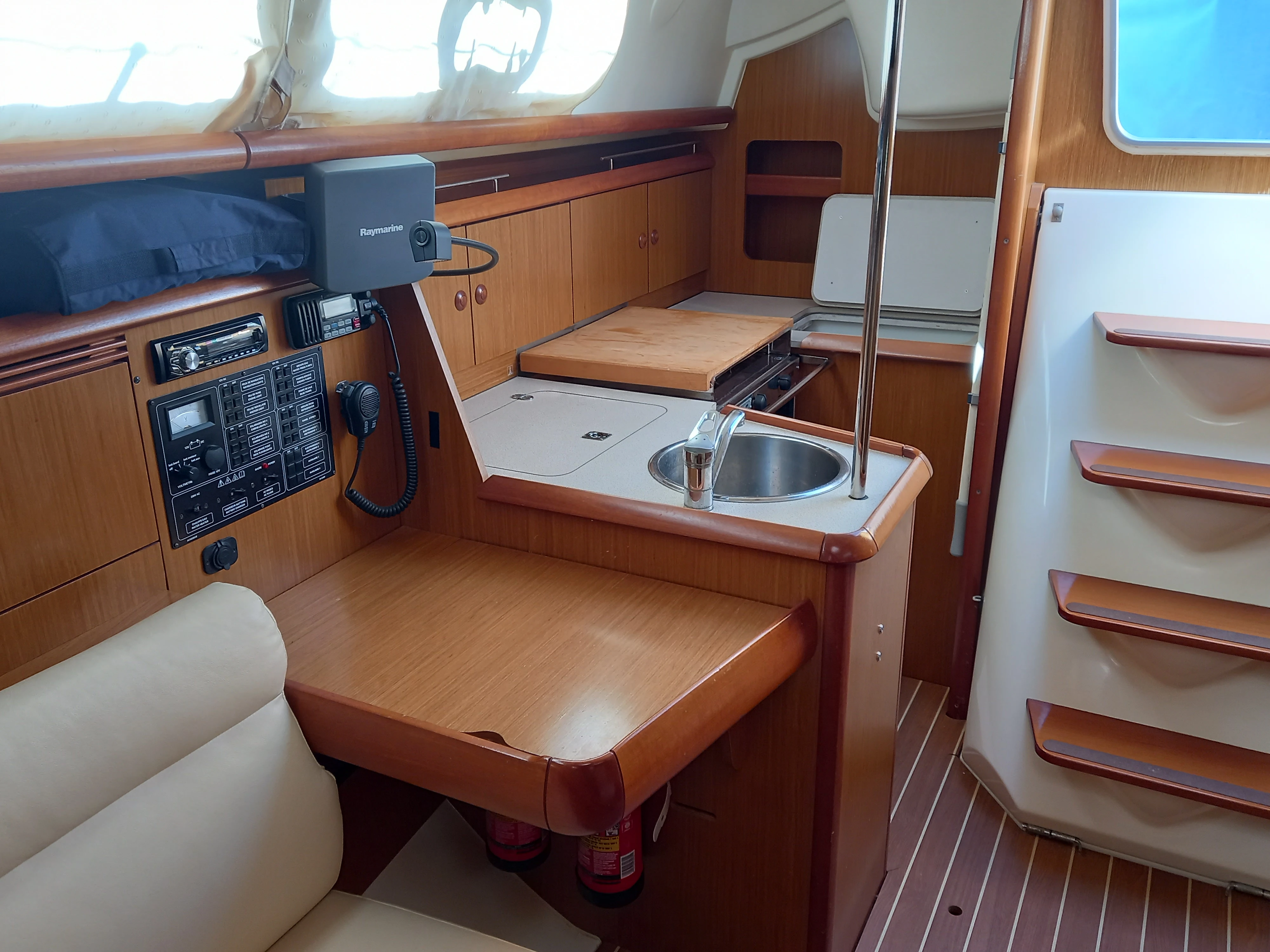 WeSea-Boats-YAKO-II-67efecbf513da.webp