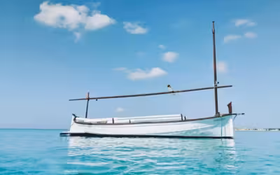 Navega por las aguas cristalinas des trenc