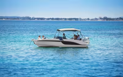 🚤 Sail fast and enjoy the North coast