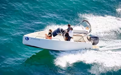 Boat Rental in Vigo with Skipper – Cíes Islands Tour, Hidden Coves & Fuel Included