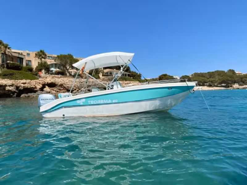 uploads/boats/65ce1c7ad69b5d001d223044-teorema-rent-boat-66327cab870f2.avif