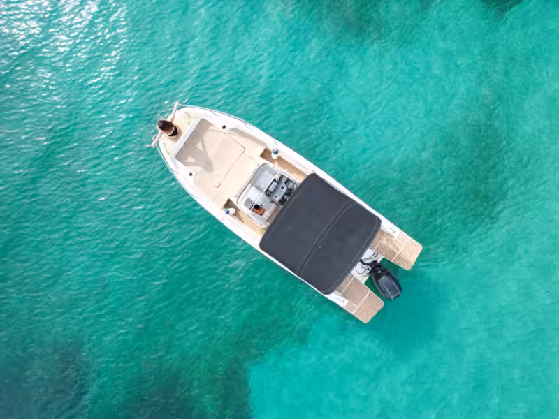 uploads/boats/WeSea-Boats-Canariona-685baef27d72e.avif