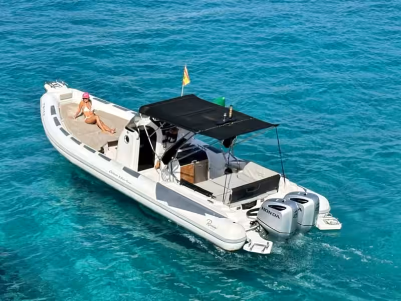 uploads/boats/WeSea-Boats-Cayman-31-Sport-Touring-69847b9d81580.avif