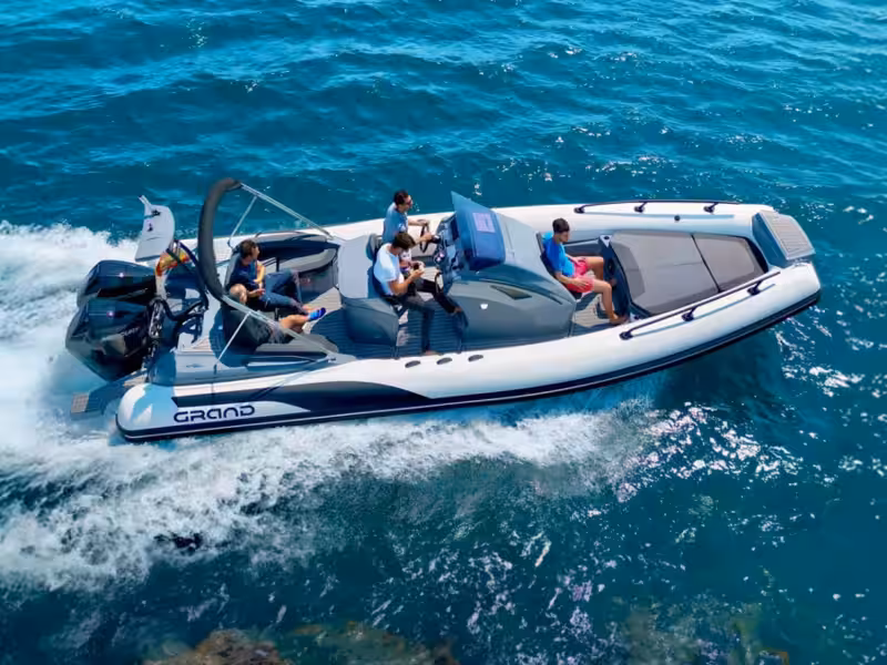 uploads/boats/WeSea-Boats-Grand-850-697f92a5d6fe6.avif