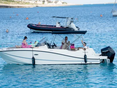 WeSea-Boats-Isas-Mallorca-696f7bcab1fcf.webp